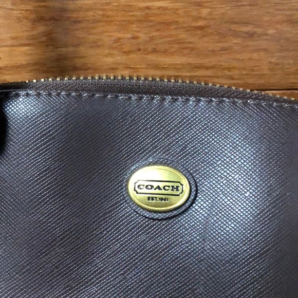 Coach bag with attachable shoulder strap - Picture 3 of 6